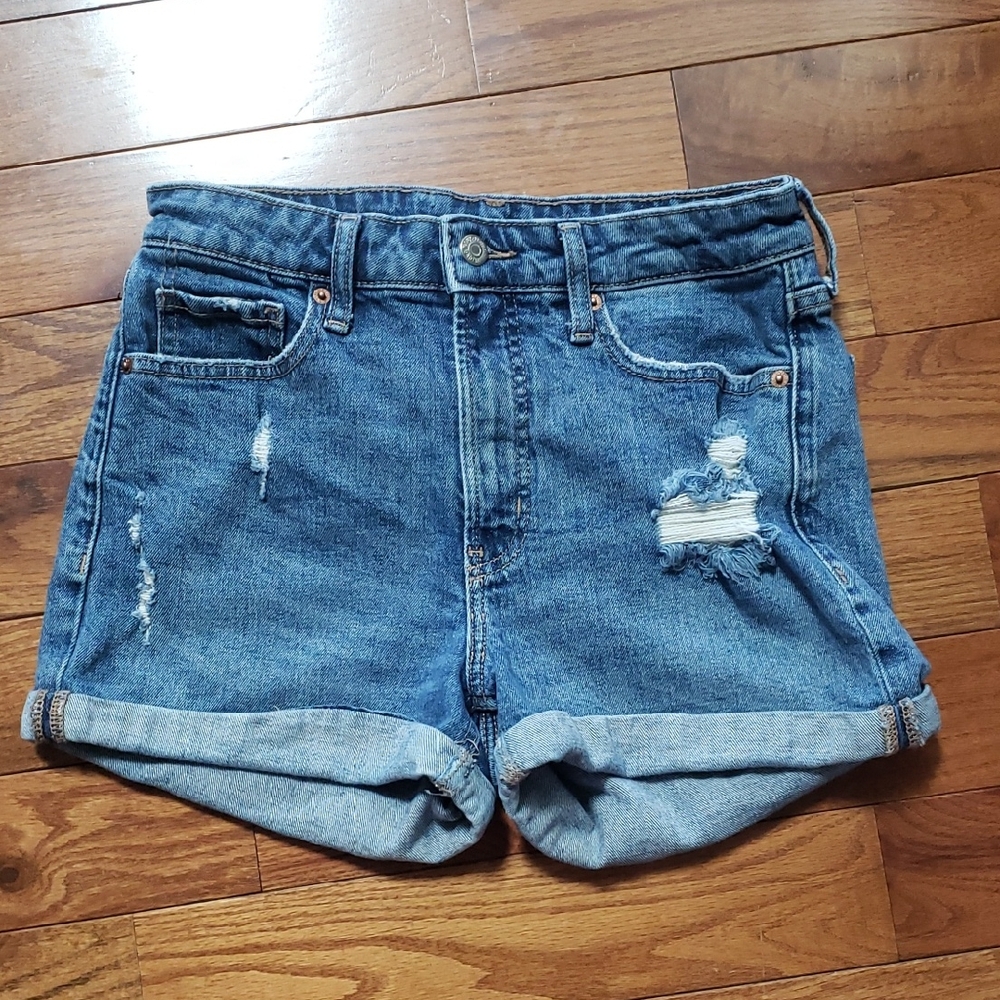 Old Navy Distressed Blue Jean Shorts size 6
